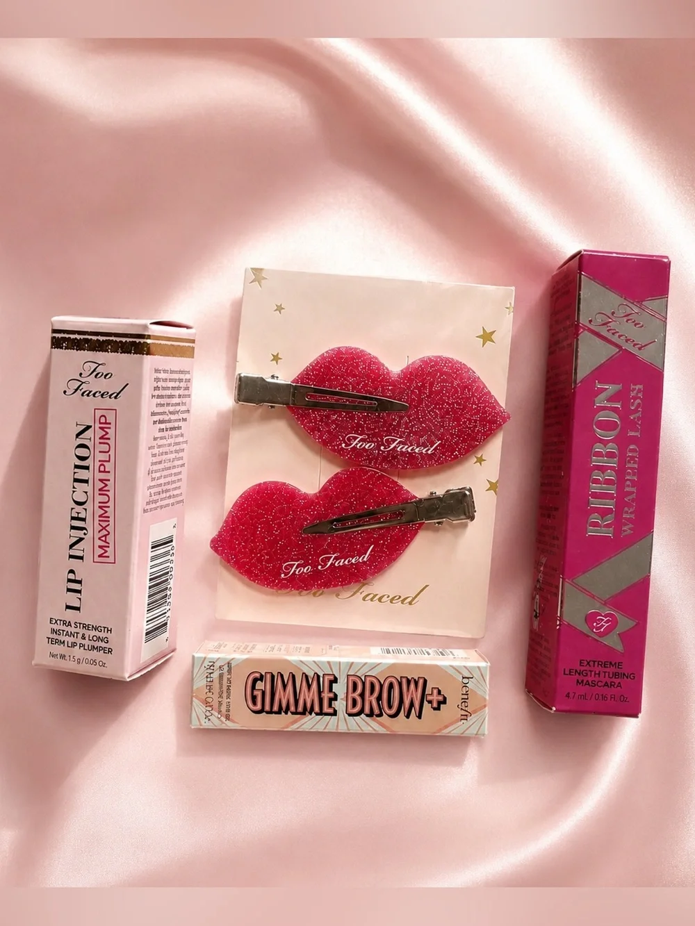 Benefit Too Faced Pink Lip Clips & Makeup Mini deluxe Gift Set NWT - Picture 2 of 2